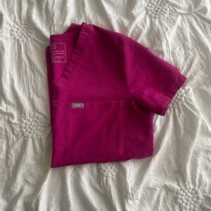 FIGS raspberry sorbet scrub top